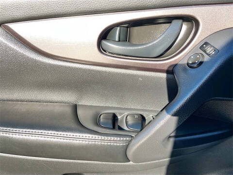 2017 Nissan Rogue Sport S