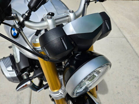 2016 BMW R NineT Base