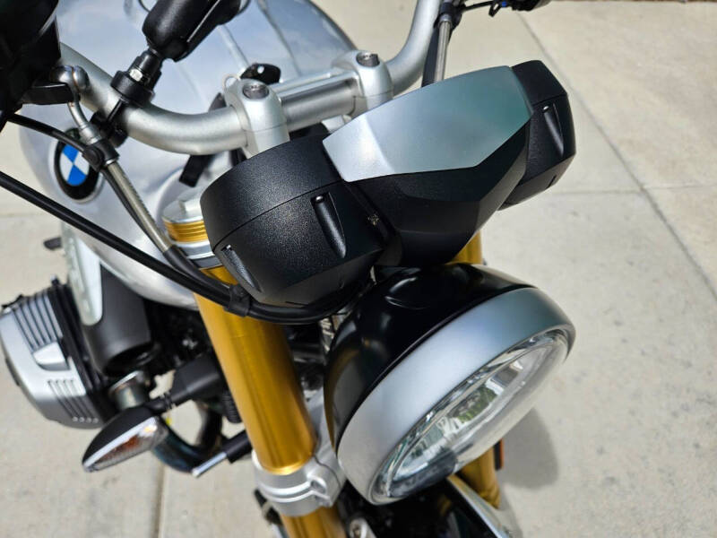 2016 BMW R NineT Base