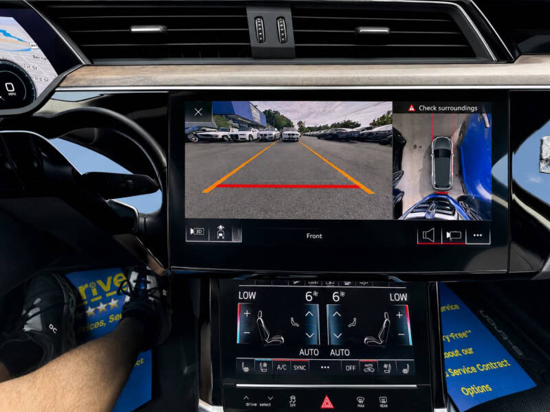 2019 Audi e-tron quattro Prestige
