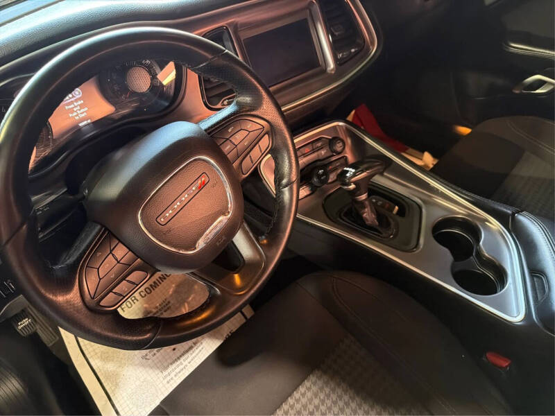 2021 Dodge Challenger SXT