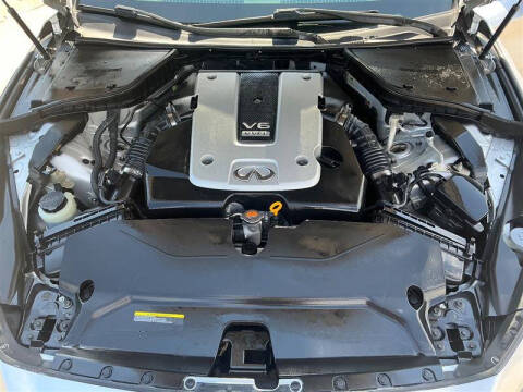 2015 Infiniti Q50