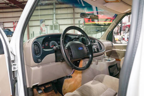 2002 Ford E-Series E-150
