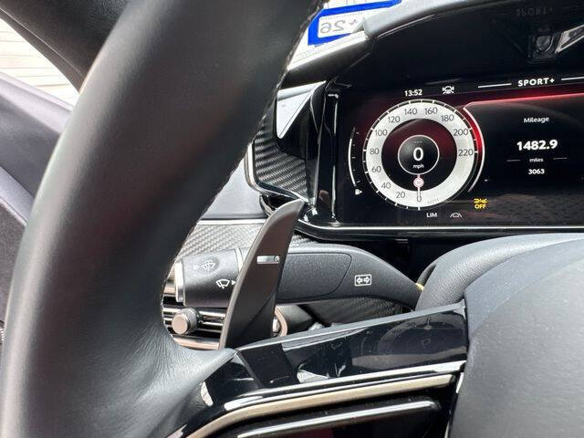 2025 Aston Martin Vantage