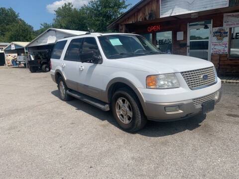 2003 Ford Expedition for sale at LEE AUTO SALES in McAlester OK
