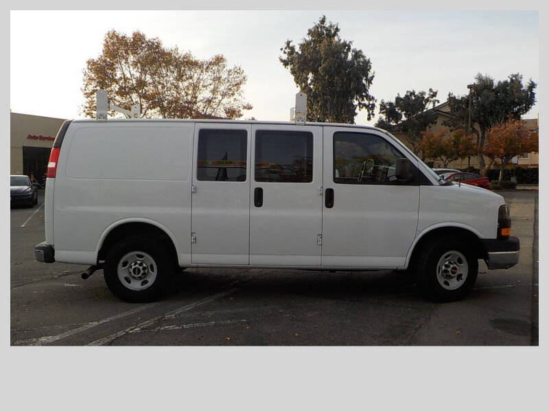 2015 GMC Savana 2500