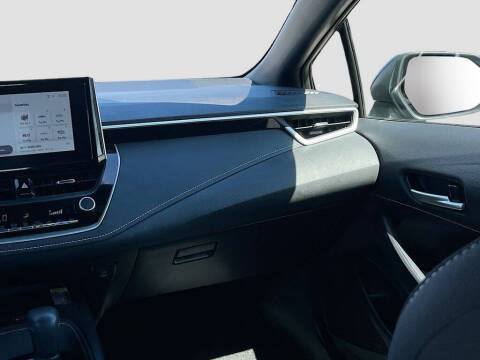 2025 Toyota Corolla Hatchback SE
