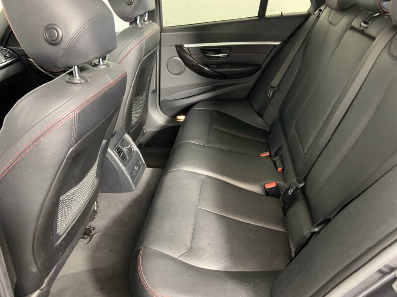 2017 BMW 3 Series 330i xDrive