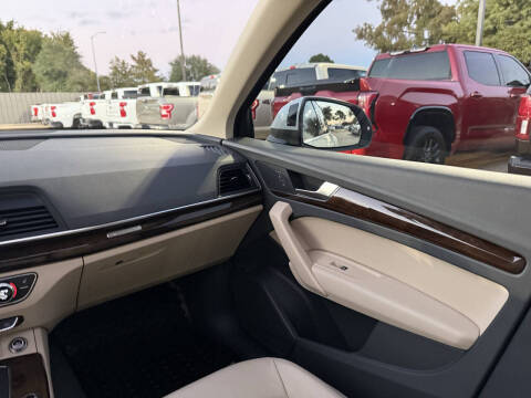 2019 Audi Q5 quattro Premium 45 TFSI