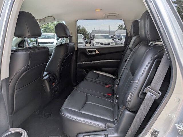 2020 Nissan Pathfinder SL