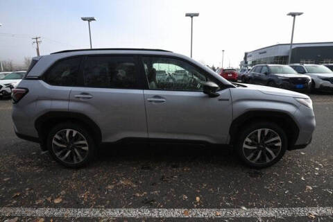 2025 Subaru Forester Touring Hybrid