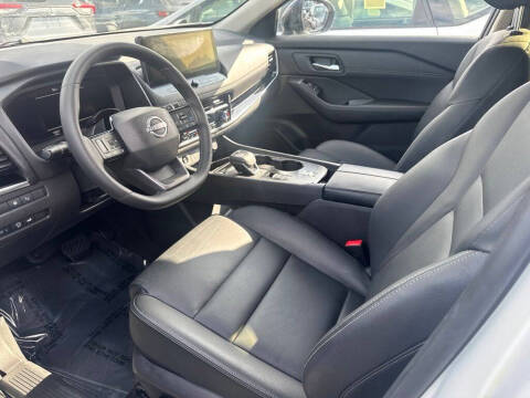 2025 Nissan Rogue SL