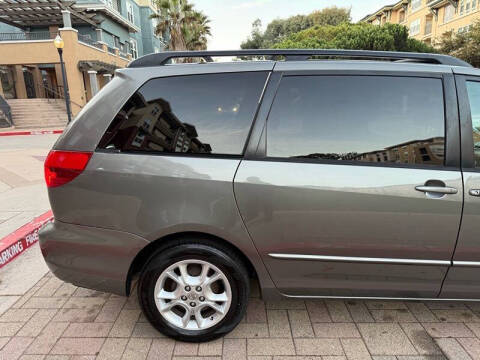 2004 Toyota Sienna XLE 7 Passenger