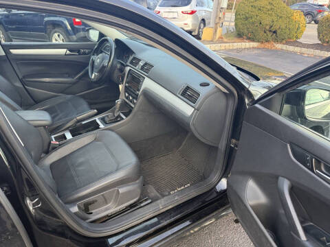 2012 Volkswagen Passat SE PZEV