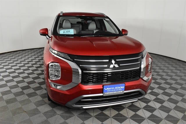 2025 Mitsubishi Outlander SEL