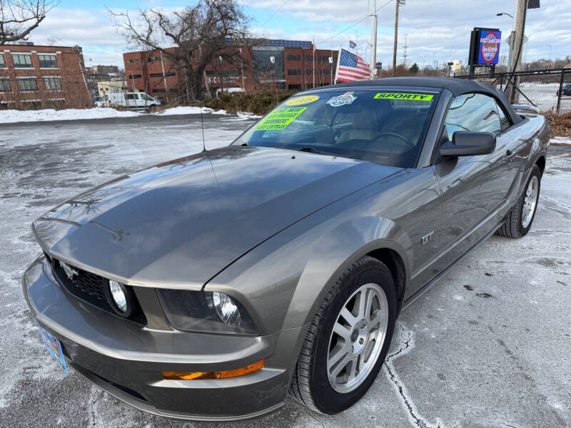 2005 Ford Mustang GT Premium