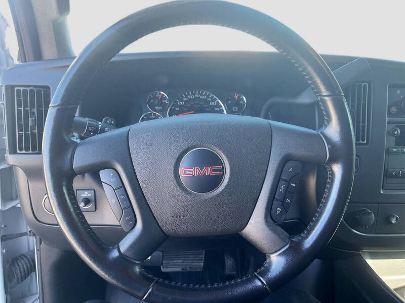 2023 GMC Savana 2500