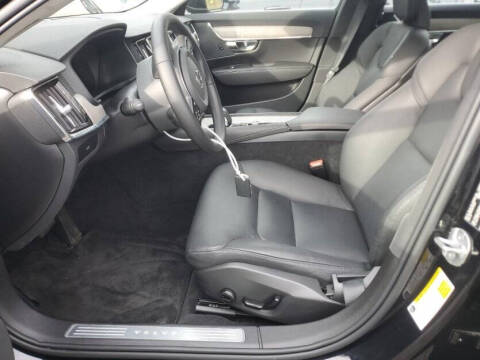 2024 Volvo S90 B6 Plus