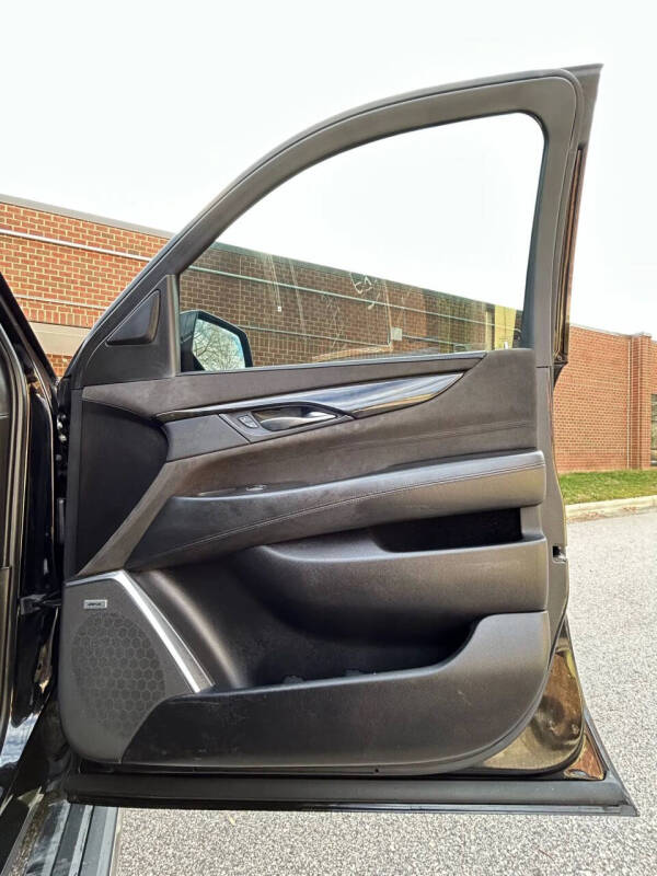 2016 Cadillac Escalade ESV Platinum