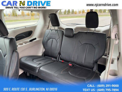 2017 Chrysler Pacifica Touring-L Plus