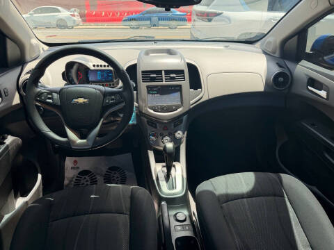 2016 Chevrolet Sonic LT Auto