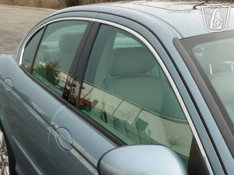 2002 Jaguar X-Type 2.5