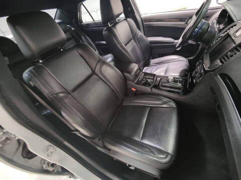 2019 Chrysler 300 S