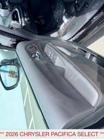 2026 Chrysler Pacifica Select