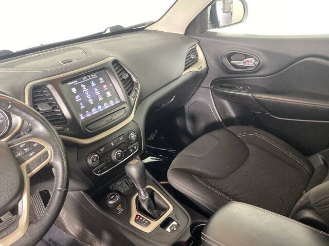 2017 Jeep Cherokee