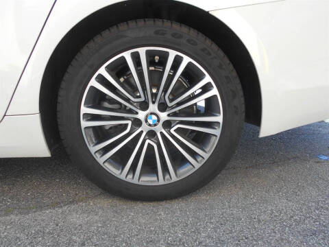 2019 BMW 5 Series 530i