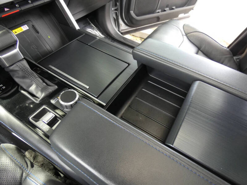 2024 Toyota Tundra Platinum HV