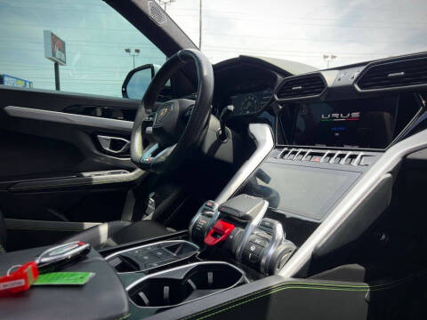 2022 Lamborghini Urus