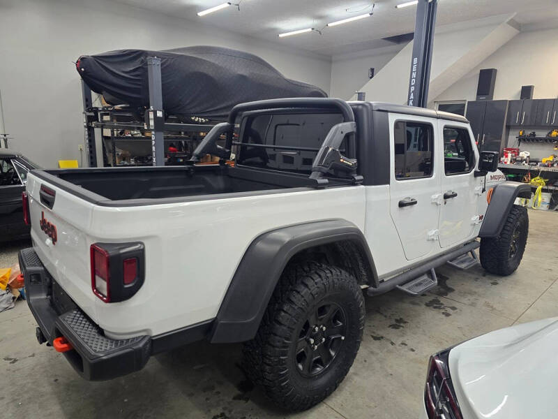 2021 Jeep Gladiator Mojave