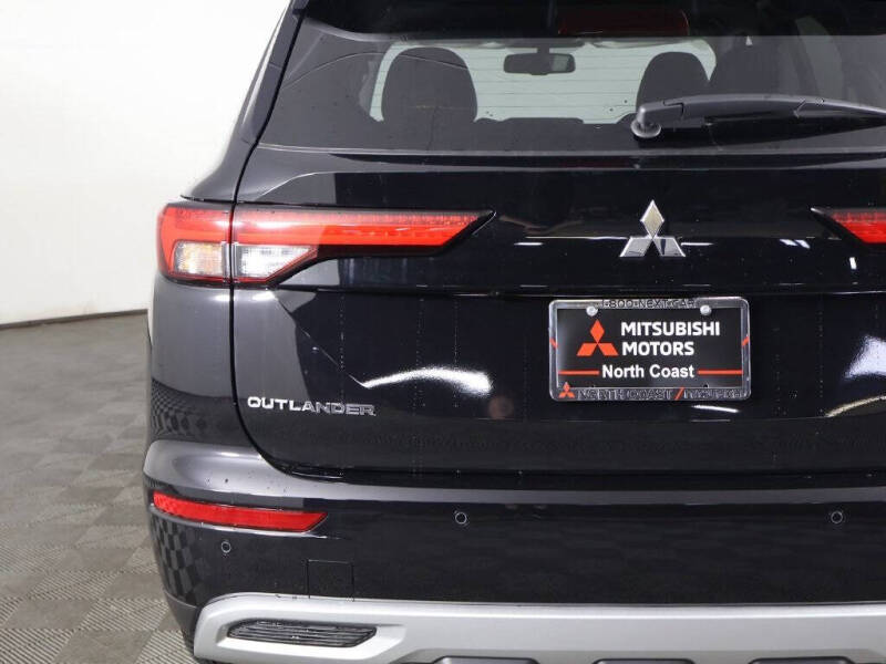 2025 Mitsubishi Outlander PHEV SE