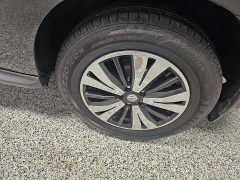 2020 Nissan Pathfinder S