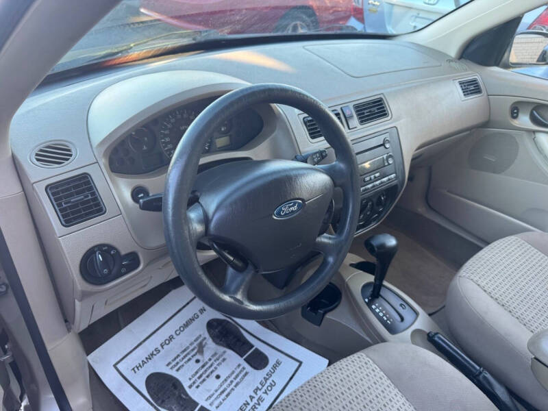2007 Ford Focus ZX4 S