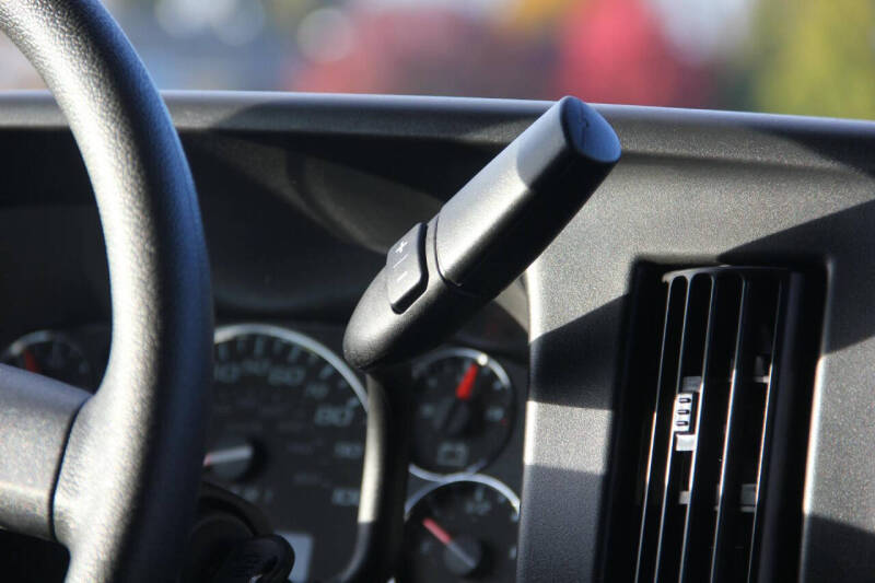 2025 Chevrolet Express 3500