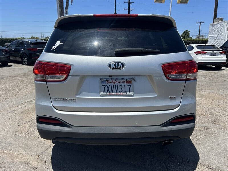 2017 Kia Sorento LX