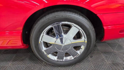 2002 Ford Thunderbird Deluxe