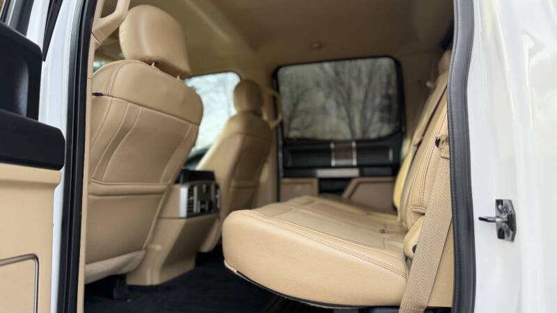 2017 Ford F-350 Super Duty Lariat