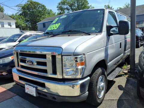 2013 Ford E-Series E-350 SD XLT