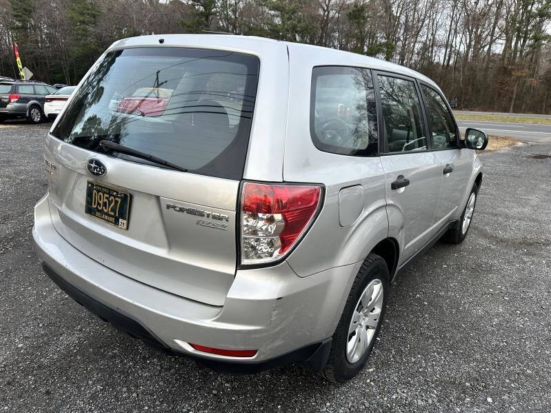 2010 Subaru Forester X photo 8