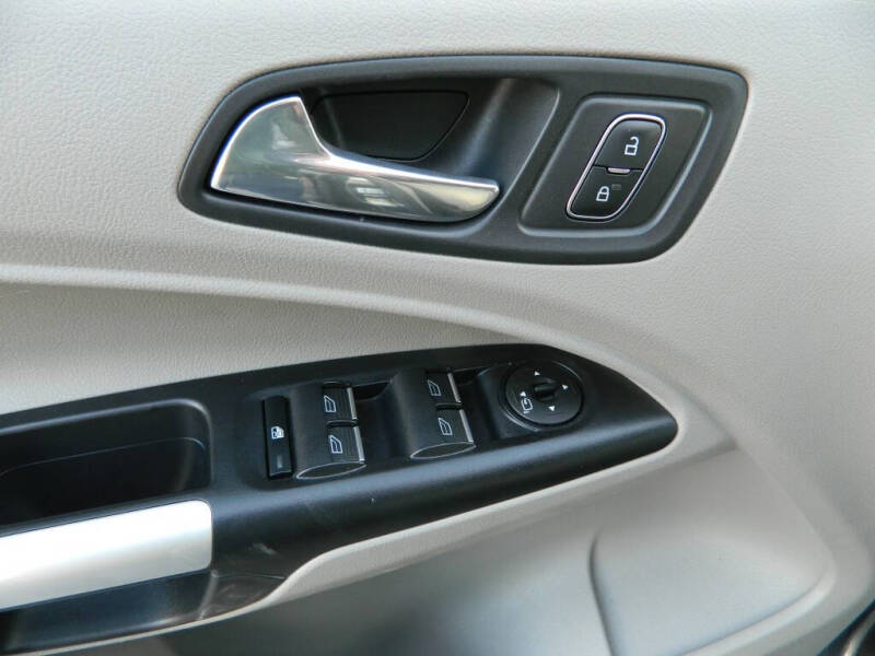 2022 Ford Transit Connect XLT