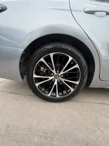 2019 Toyota Camry Hybrid