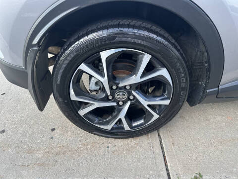 2018 Toyota C-HR XLE Premium