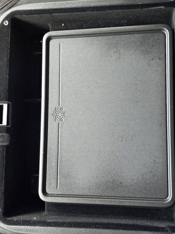 2016 Cadillac Escalade Platinum