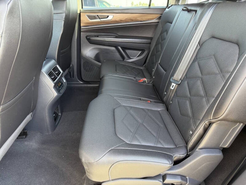 2026 Volkswagen Atlas SE