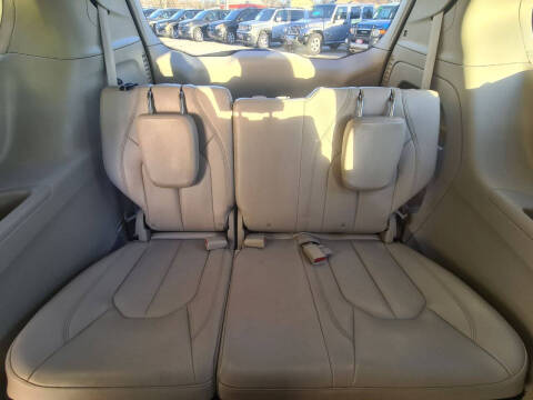 2017 Chrysler Pacifica Touring-L