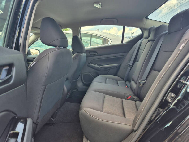 2023 Nissan Altima 2.5 SV