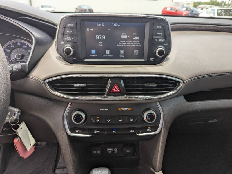 2020 Hyundai Santa Fe SE